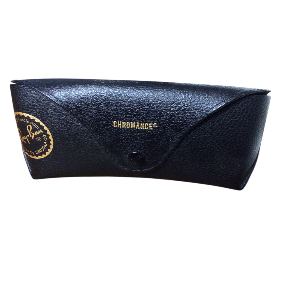 Ray-Ban Black Chromance Sunglasses Hard Snap Case